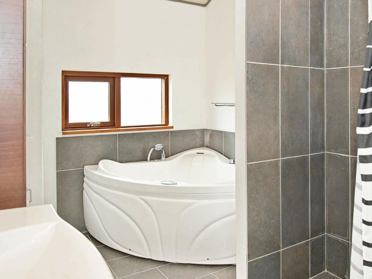 8 Person Holiday Home In Ulfborg Thorsminde 외부 사진